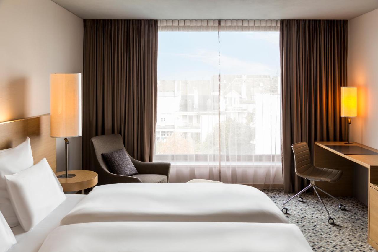 Pullman Basel Europe Hotel Buitenkant foto